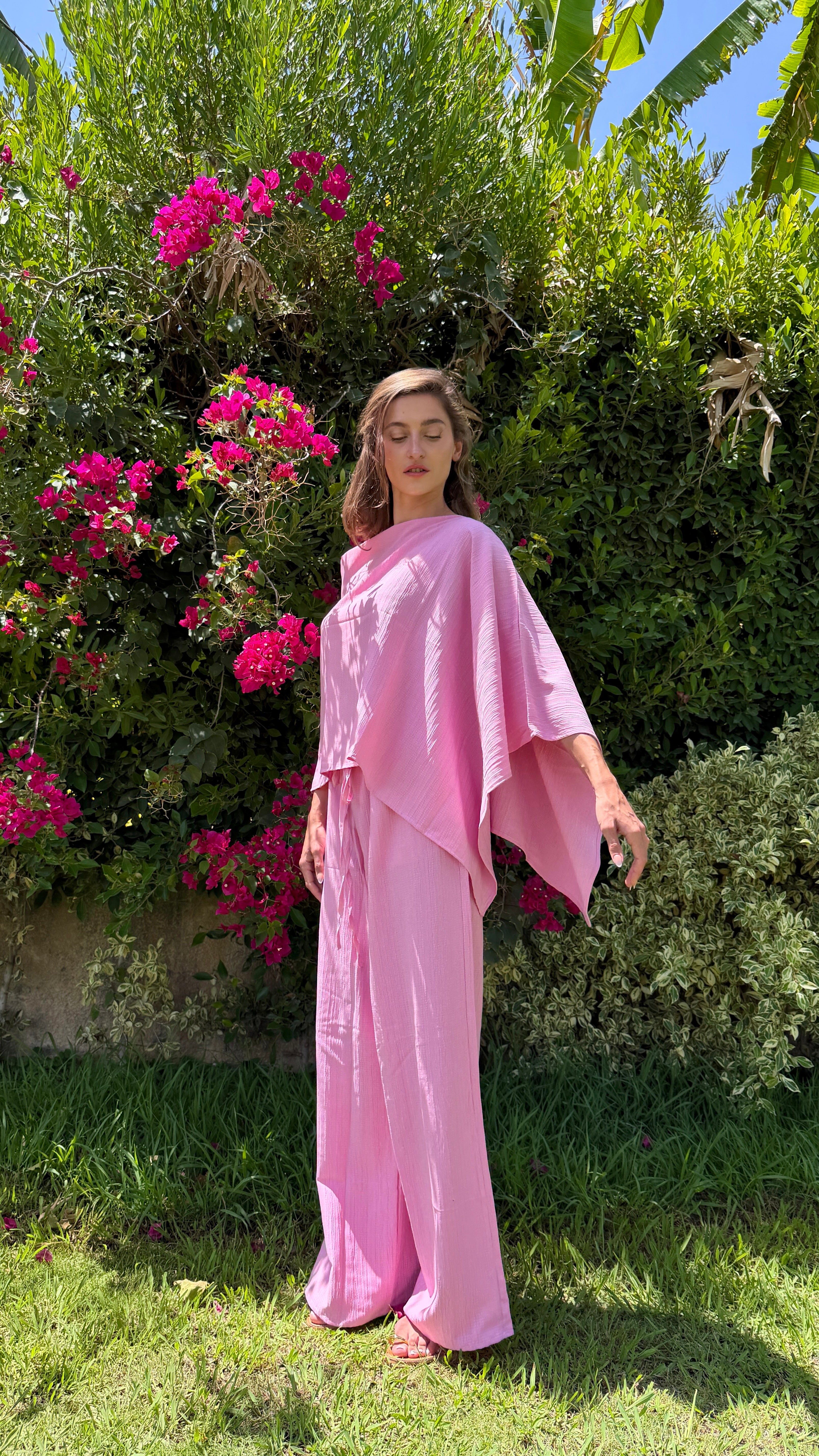 Daydream set in baby pink