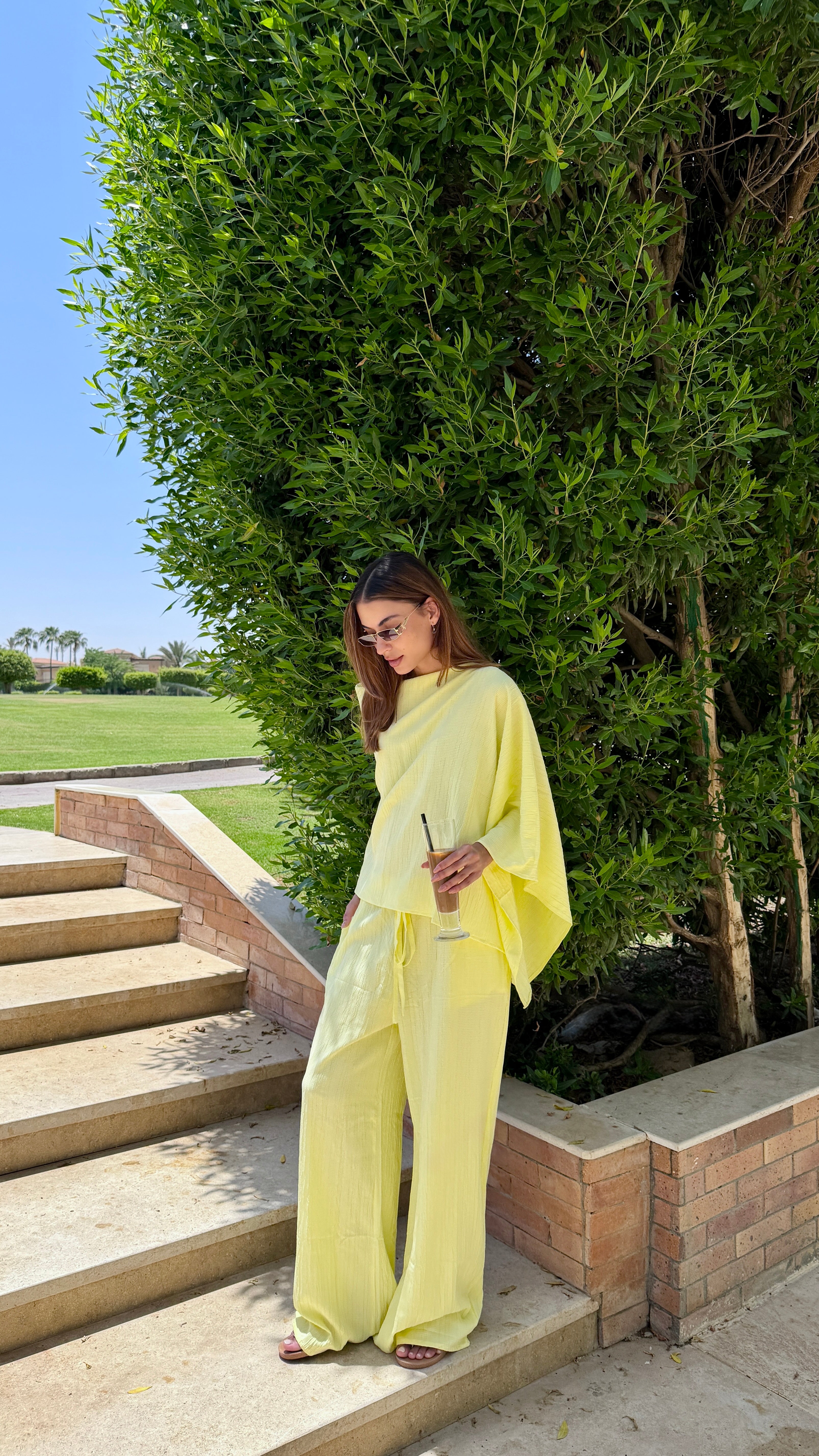 Daydream set in Butter Yellow